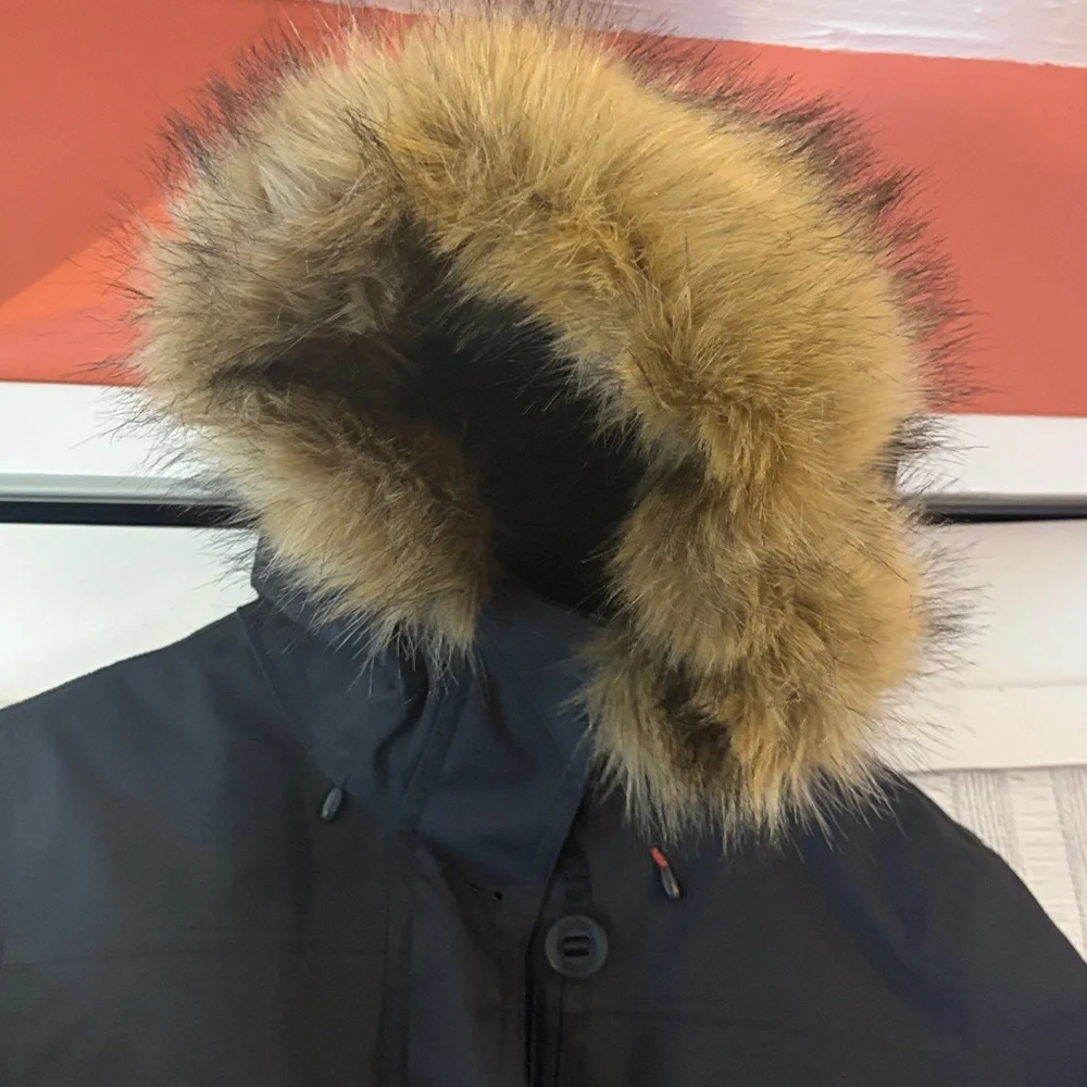 L.L. Bean Women's Maine Mountain Parka size small P like new - Picture 9 of 11